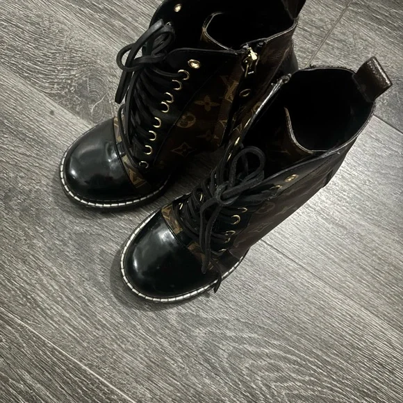 Louis Vuitton Monogram Black and Brown Lace-Up Boots - Picture 2 of 3